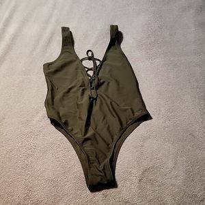 One piece swim suit